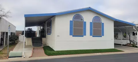 1001 Sylmar Ave #206, Clovis, CA 93612