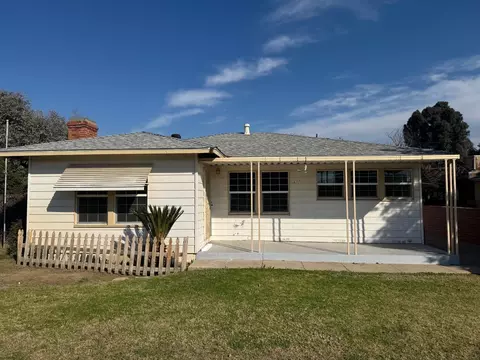 305 S A St, Madera, CA 93638