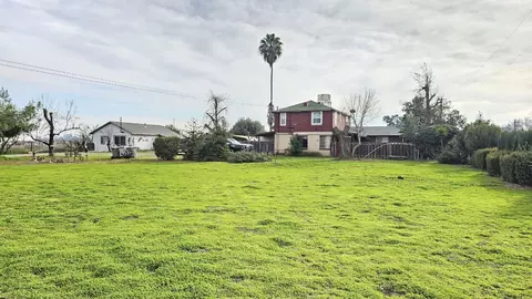 6923 W Mckinley Ave, Fresno, CA 93723