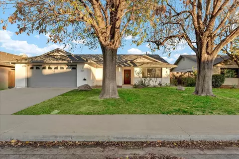 355 Longhollow Way, Coalinga, CA 93210