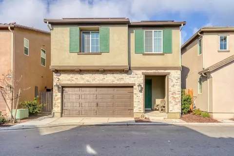 953 Fir St W, Madera, CA 93636