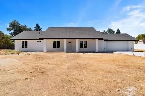 18094 Ridgedale Dr, Madera, CA 93638