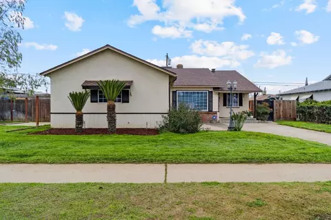 3004 E Richert Ave, Fresno, CA 93726