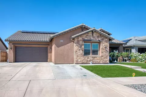 2025 Hemma St, Kingsburg, CA 93631