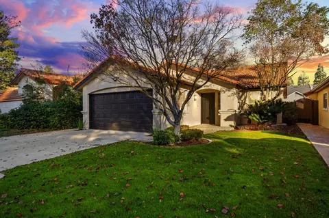 6044 N Mitre Ave, Fresno, CA 93722