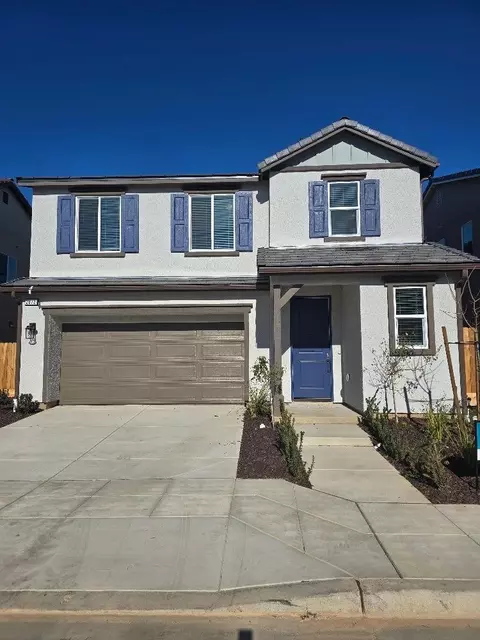 2872 Escarpa Dr, Fresno, CA 93730