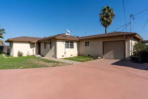 1694 N Brawley, Fresno, CA 93722