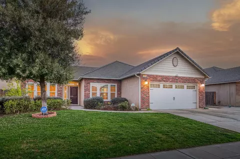 3144 Keats Ave, Clovis, CA 93619