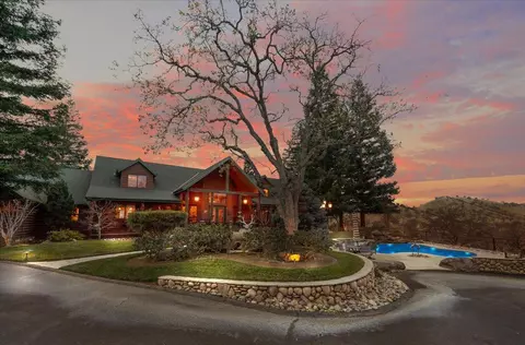 24800 Pittman Hill Rd, Clovis, CA 93619