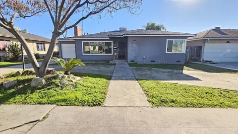 4738 E Vassar Ave, Fresno, CA 93703
