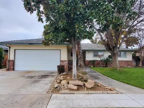 6611 N Jackson Ave, Fresno, CA 93710