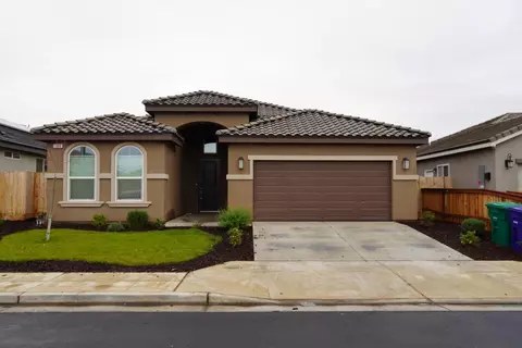1188 Bristlecone Dr, Madera, CA 93638 photo 1