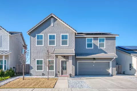 360 Huntington Ave S, Madera, CA 93636