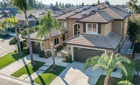 1526 N Newberry Ln N, Clovis, CA 93619