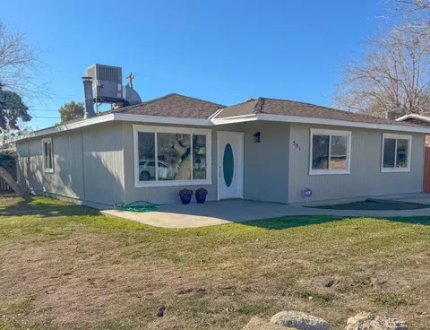 501 College Ave, Coalinga, CA 93210