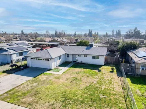 616 E Geary St, Fresno, CA 93706
