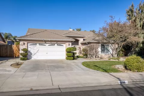 5136 W Celeste Ave, Fresno, CA 93722