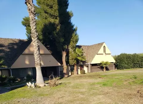 6196 E Belmont Ave, Fresno, CA 93727