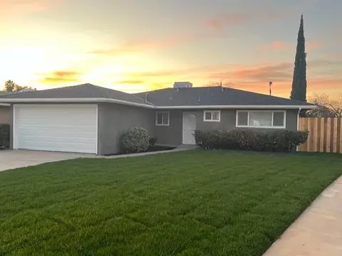 1512 Merced St, Madera, CA 93638