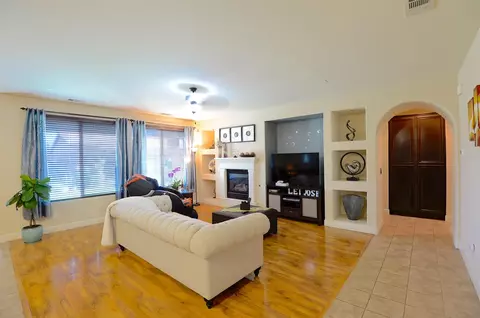 3366 N Jason Ave, Fresno, CA 93727