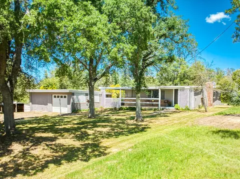31129 Auberry Rd, Auberry, CA 93602