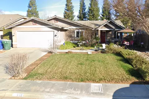 330 E Carob Ave, Reedley, CA 93654