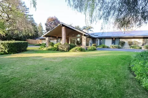 7832 E Mesa Ave, Clovis, CA 93619