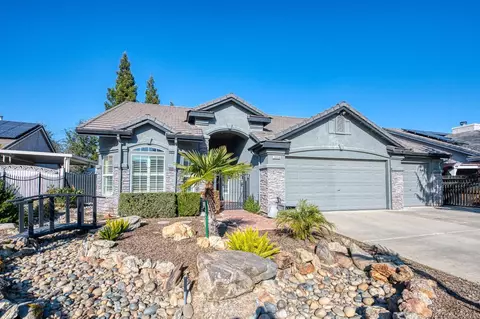 2656 E Brandywine Ln, Fresno, CA 93720
