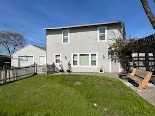 1800 Easy St, Hanford, CA 93230