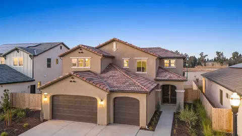 7266 W Ashcroft, Fresno, CA 93723