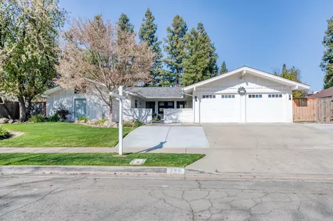 298 Everglade Ave, Fresno, CA 93720