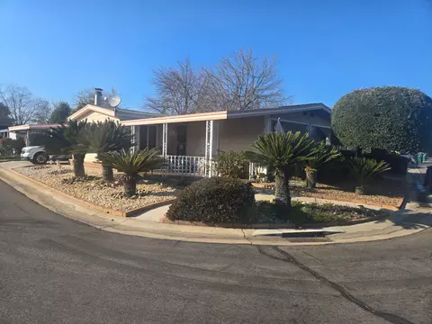 1300 W Olson Ave #157, Reedley, CA 93654