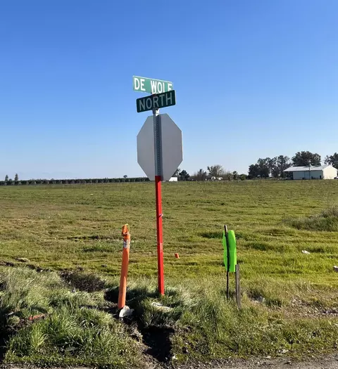 0 De Wolf, Fresno, CA 93725