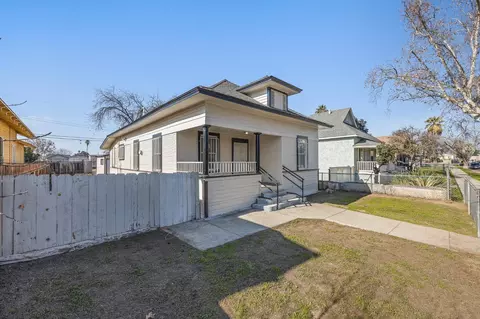 423 N Clark St, Fresno, CA 93701