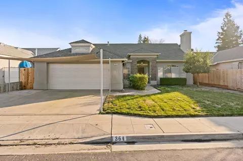 364 W Chennault Ave, Clovis, CA 93611