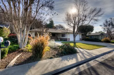 1234 N Hope Ave, Reedley, CA 93654