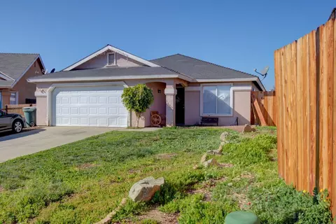 2851 Corona Ct, Merced, CA 95348
