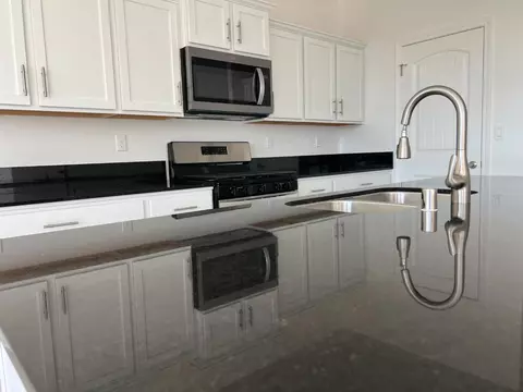 1436 Concord Way #LT 34, Dinuba, CA 93618