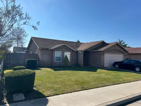 2882 Plumas St, Madera, CA 93637