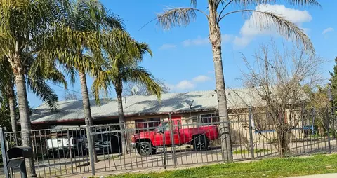 3865 Eugenia Ave, Fresno, CA 93725