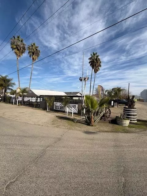 9940 S Alta Ave, Reedley, CA 93654