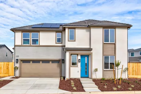 2906 E Corteza Dr, Fresno, CA 93730