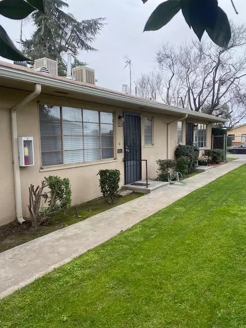 3233 E Normal Ave, Fresno, CA 93703 photo 1