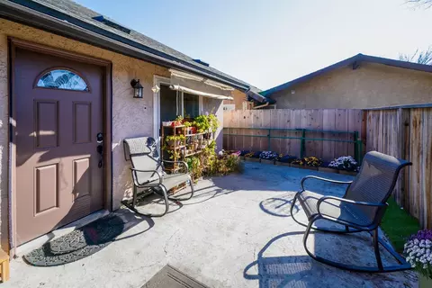 72 W Sierra Ave #103, Fresno, CA 93704
