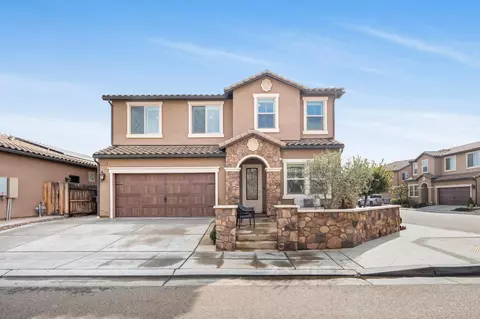 11630 N Bella Vita Ave, Fresno, CA 93730