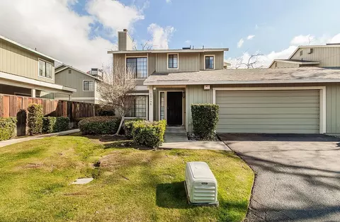 4860 N Woodrow Ave #108, Fresno, CA 93726