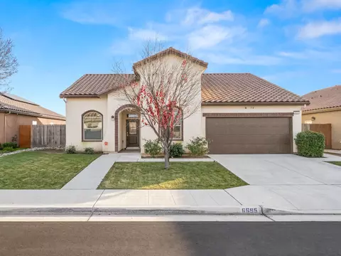 6695 E Truman Ave, Fresno, CA 93727