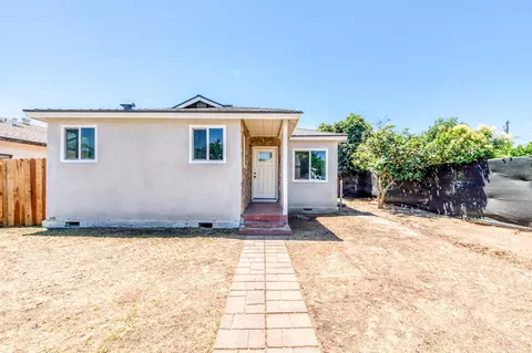 133 W Birch Ave, Pinedale, CA 93650