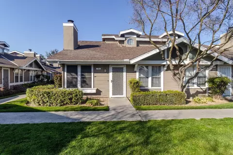 3770 W Barstow Ave #158, Fresno, CA 93711