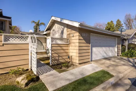 1837 S Gowdy, Visalia, CA 93292